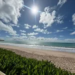 Casa beira mar pé na areia em Maceió